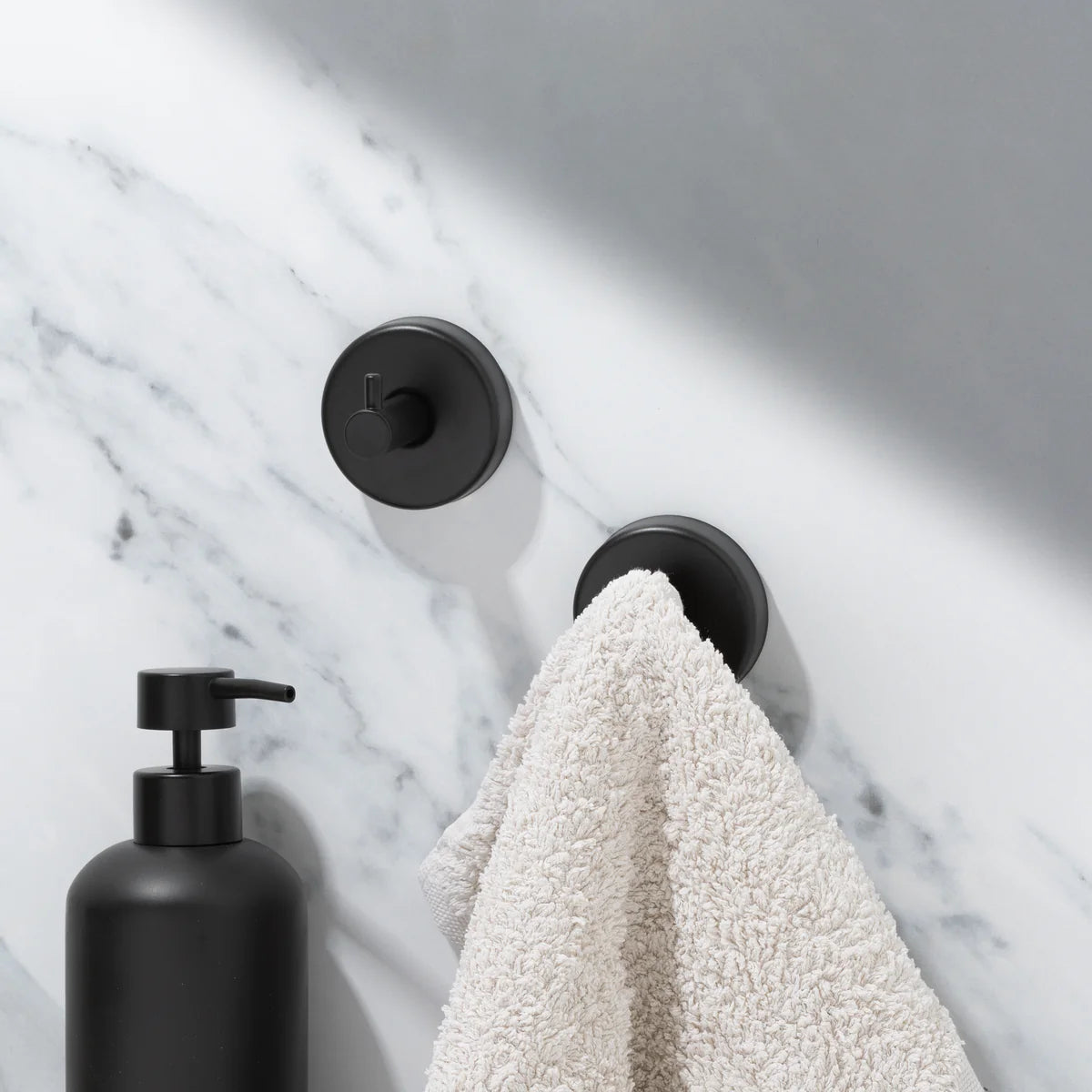 Slim ScandicHook – Helppo asennus ilman poraamista